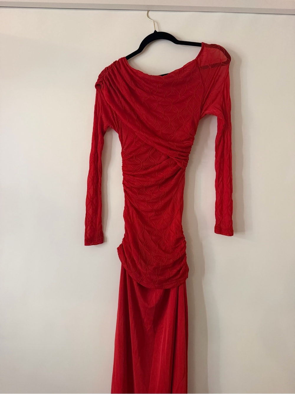 Asymmetrical Red Ruched Long Sleeve Maxi Dress - Picture 6 of 8